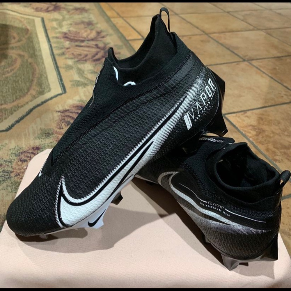 Nike mens Vapor Edge Pro 360 2 Football Cleats